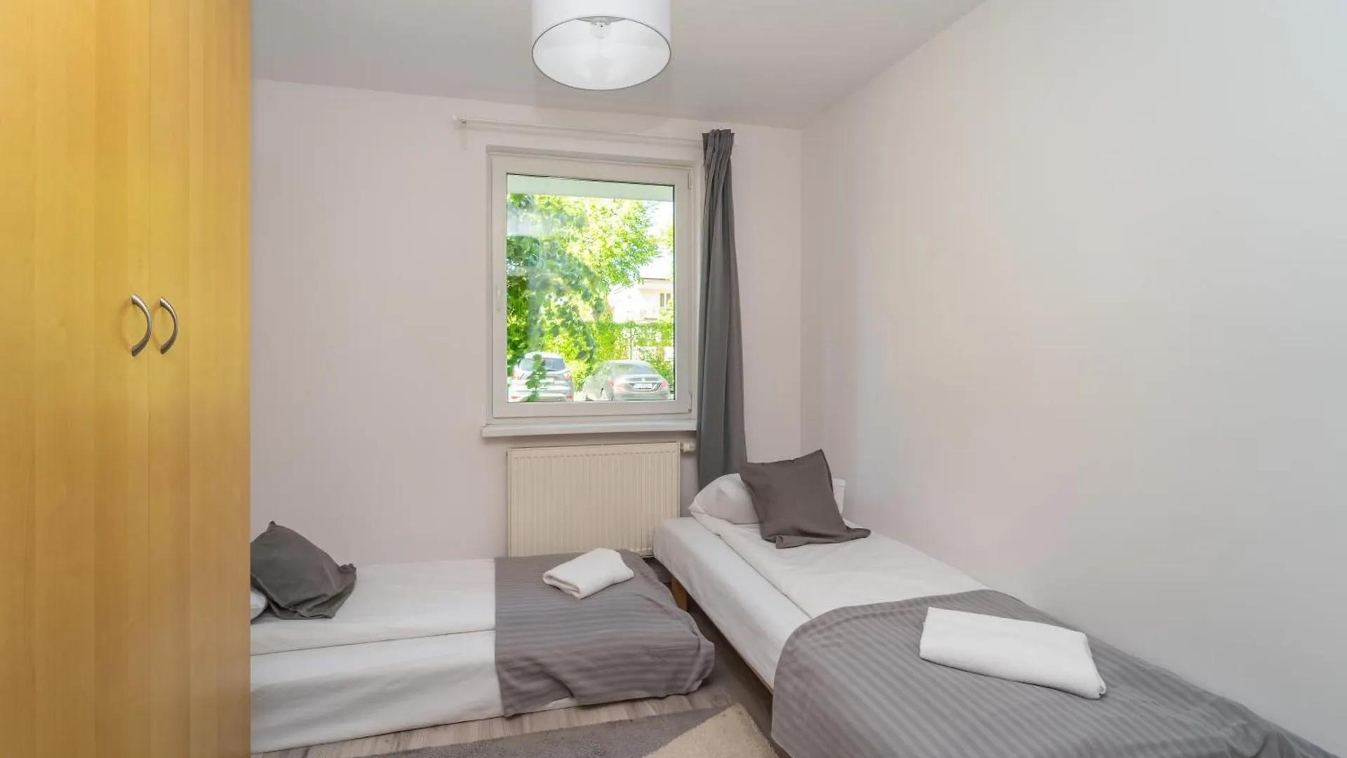 Rodzinny Apartament 3City Z 5 Sypialniami, Parkingiem I Ogrodkiem By Noclegi Renters Gdańsk