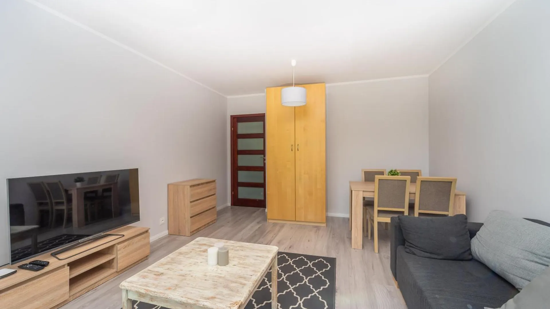 Rodzinny Apartament 3City Z 5 Sypialniami, Parkingiem I Ogrodkiem By Noclegi Renters Gdańsk